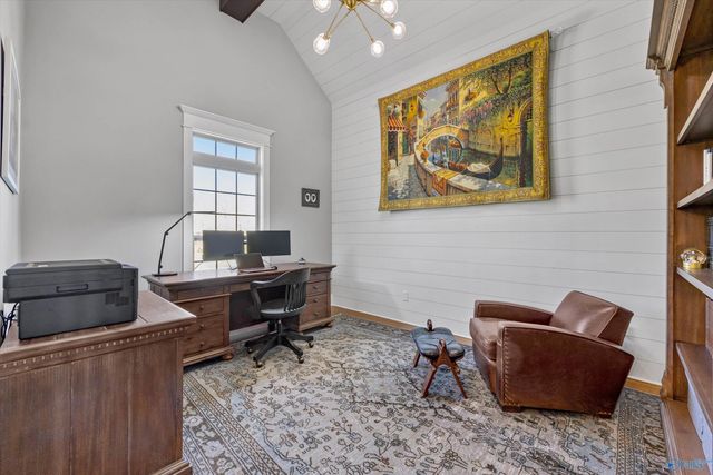 1 Scenic Loop Road, Huntsville, AL 35803