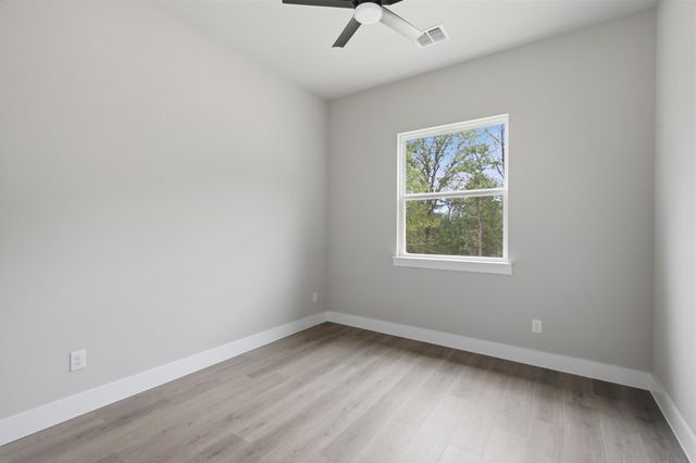 112 Heleakala DR, Bastrop, TX 78602