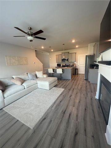 11633 Mendenhall Court, Hampton, GA 30228