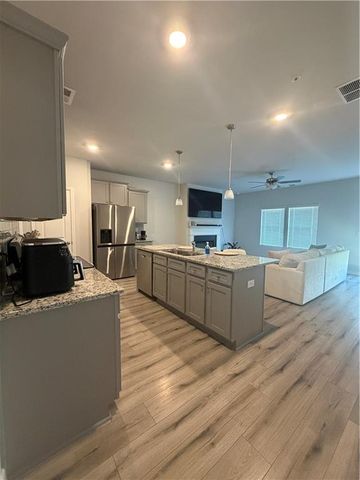 11633 Mendenhall Court, Hampton, GA 30228