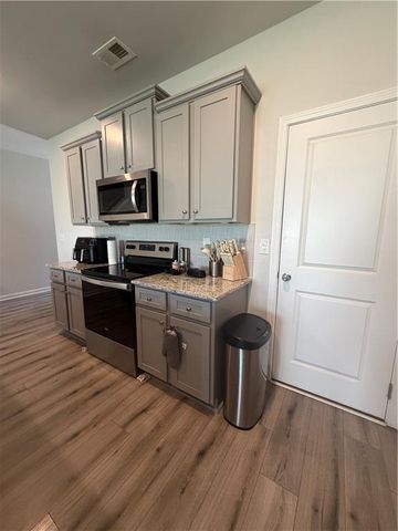 11633 Mendenhall Court, Hampton, GA 30228