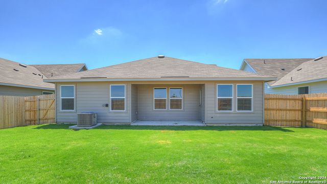 740 Prince Albert, Seguin, TX 78155
