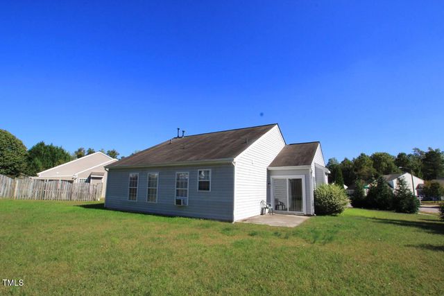 5201 Waterwalk Lane, Raleigh, NC 27616