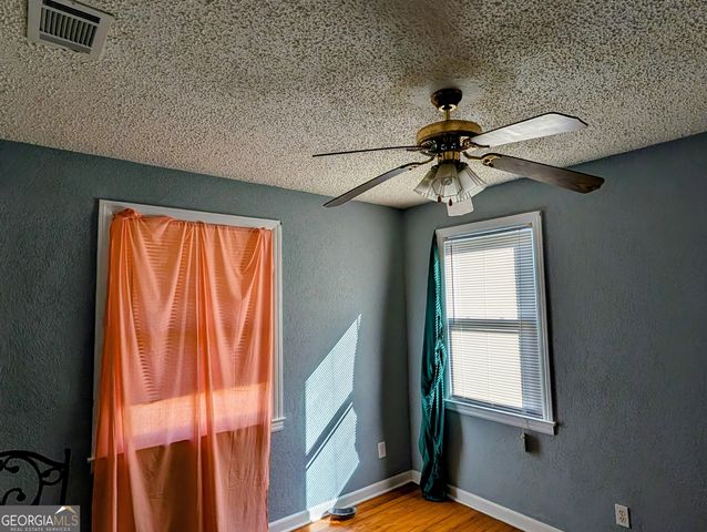 2009 E 57th Street, Savannah, GA 31404