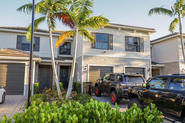 148 SE 5th Court, Deerfield Beach, FL 33441