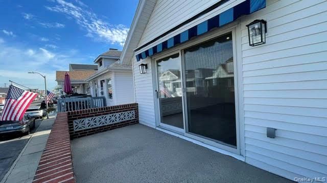 77 Connecticut Avenue, Long Beach, NY 11561