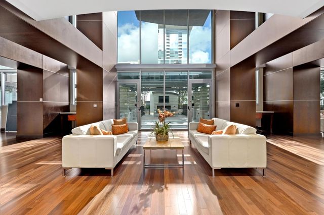 360 Nueces ST 3602, Austin, TX 78701