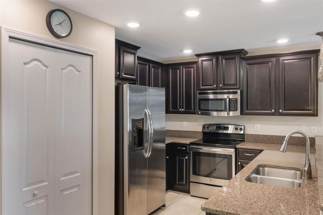 8925 AZALEA SANDS LANE 602, Davenport, FL 33896