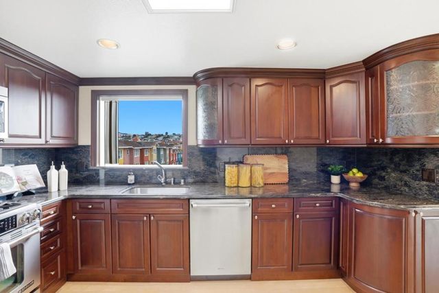 20 Dorado Terrace C, San Francisco, CA 94112