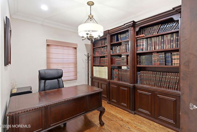 13 Treeside Lane, Lakewood, NJ 08701