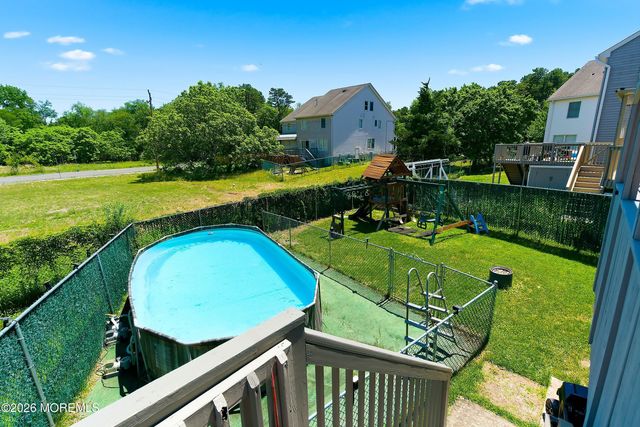 13 Treeside Lane, Lakewood, NJ 08701