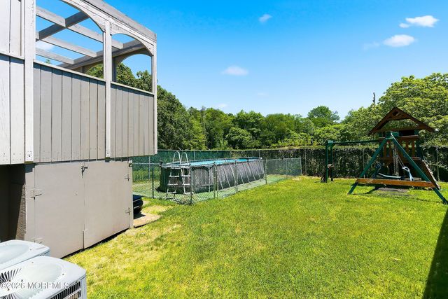 13 Treeside Lane, Lakewood, NJ 08701