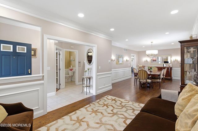 13 Treeside Lane, Lakewood, NJ 08701