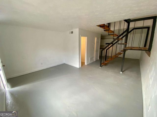 660 Jolly Avenue S, Clarkston, GA 30021