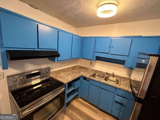 660 Jolly Avenue S, Clarkston, GA 30021