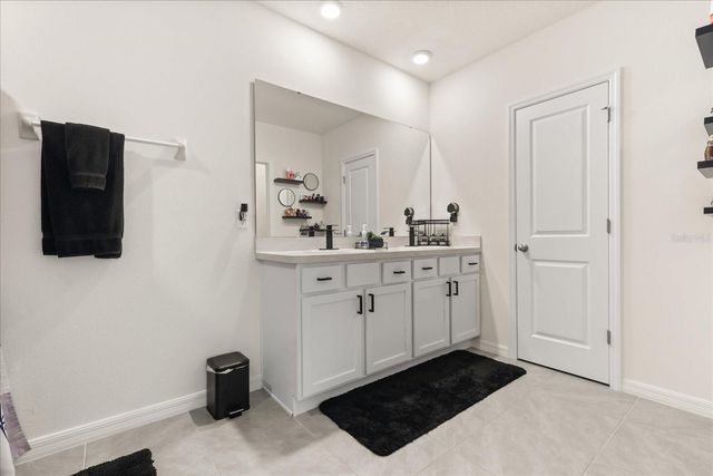 5640 WANDERING WILLOW DRIVE, Wesley Chapel, FL 33545