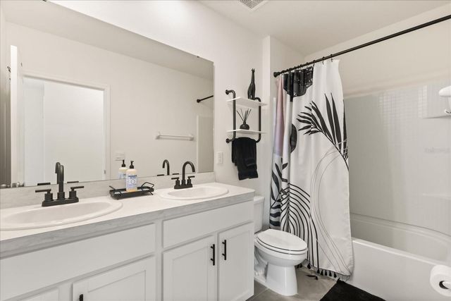 5640 WANDERING WILLOW DRIVE, Wesley Chapel, FL 33545