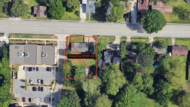 715 W 15th Street, Fayetteville, AR 72701