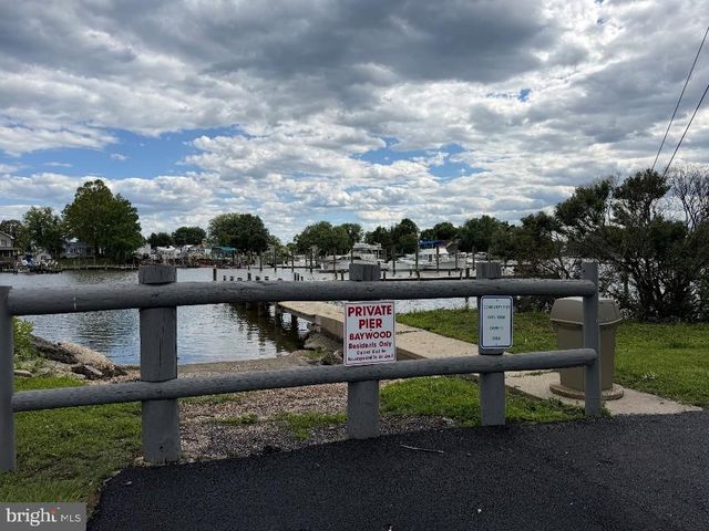 14 THOMAS LN, Sparrows Point, MD 21219