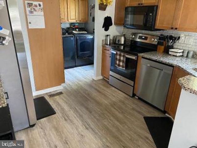14 THOMAS LN, Sparrows Point, MD 21219