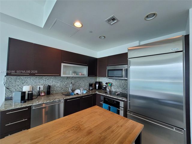 950 Brickell Bay Dr 4108, Miami, FL 33131