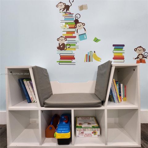 950 Brickell Bay Dr 4108, Miami, FL 33131