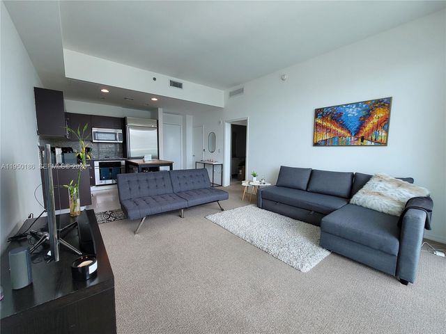 950 Brickell Bay Dr 4108, Miami, FL 33131