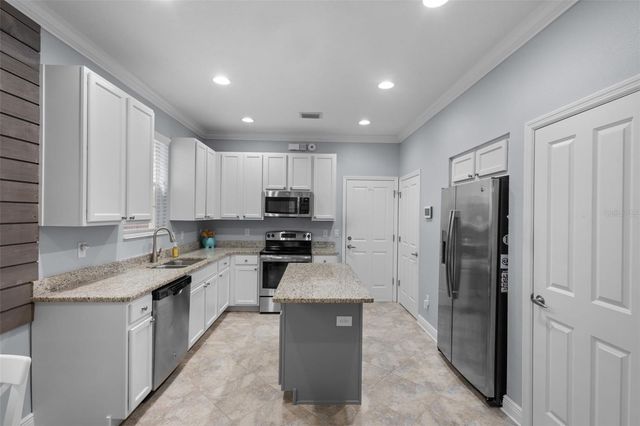 423 AURORA WAY, Oldsmar, FL 34677