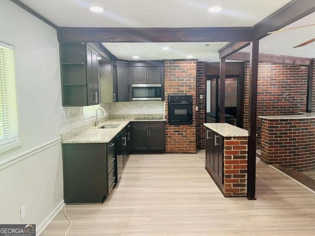 163 Old Norton Road, Fayetteville, GA 30215