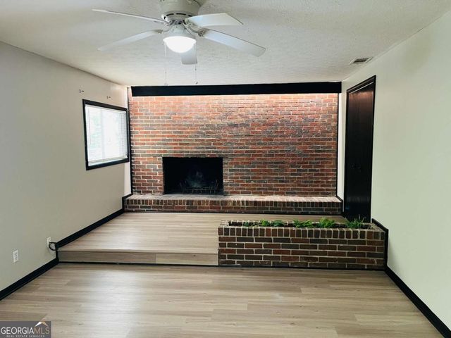 163 Old Norton Road, Fayetteville, GA 30215