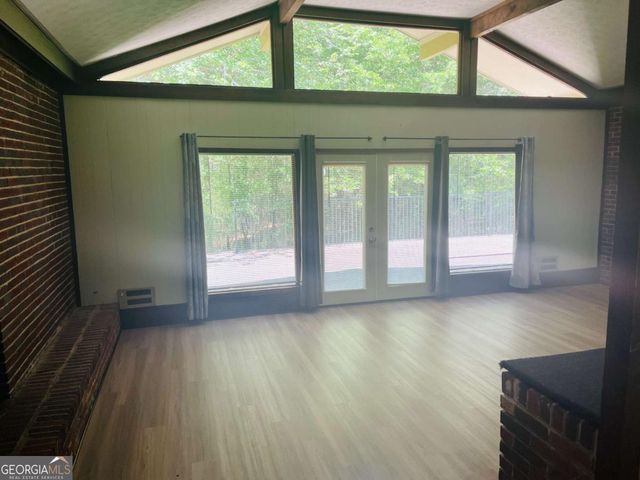 163 Old Norton Road, Fayetteville, GA 30215