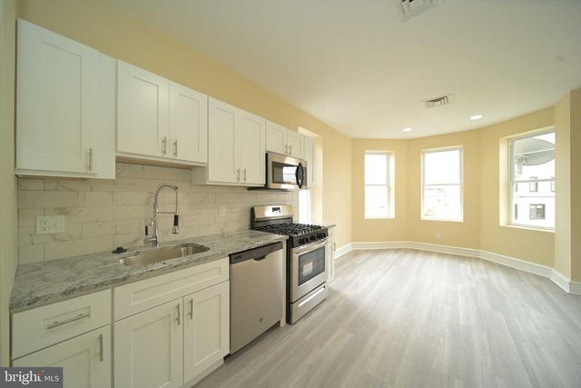 1816 W GIRARD AVE, Philadelphia, PA 19130