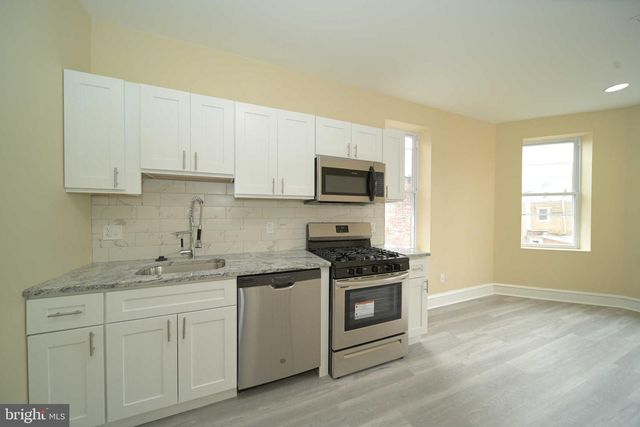 1816 W GIRARD AVE, Philadelphia, PA 19130