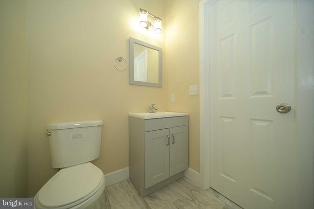 1816 W GIRARD AVE, Philadelphia, PA 19130