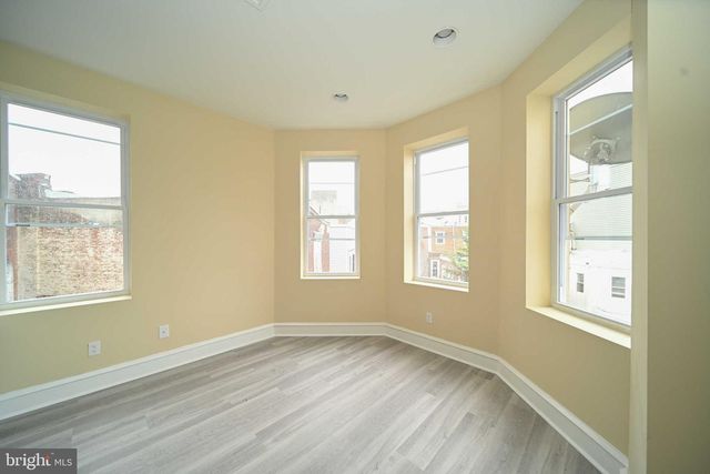 1816 W GIRARD AVE, Philadelphia, PA 19130