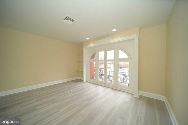 1816 W GIRARD AVE, Philadelphia, PA 19130