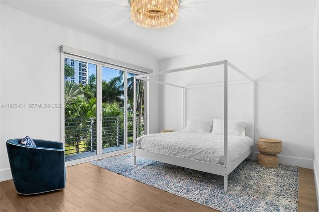 18935 Atlantic Blvd, Sunny Isles Beach, FL 33160