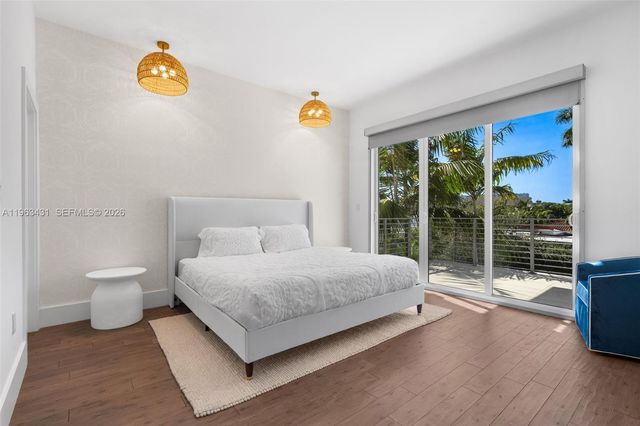 18935 Atlantic Blvd, Sunny Isles Beach, FL 33160