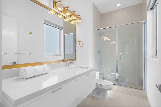 18935 Atlantic Blvd, Sunny Isles Beach, FL 33160