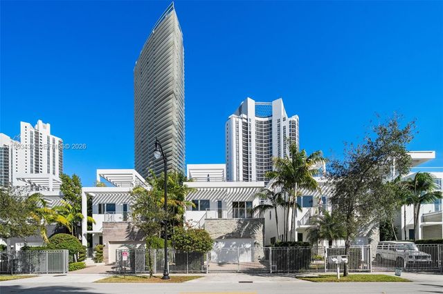 18935 Atlantic Blvd, Sunny Isles Beach, FL 33160