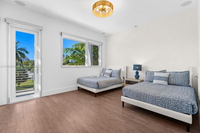 18935 Atlantic Blvd, Sunny Isles Beach, FL 33160