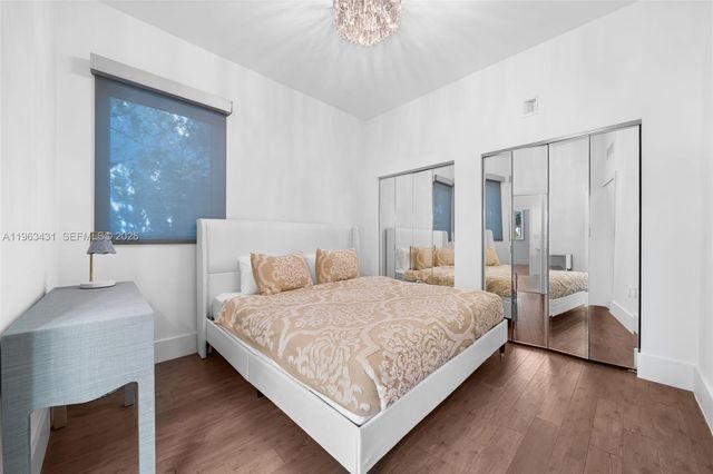 18935 Atlantic Blvd, Sunny Isles Beach, FL 33160