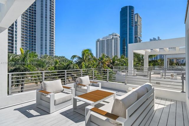 18935 Atlantic Blvd, Sunny Isles Beach, FL 33160