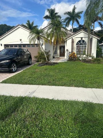 1971 Oak Berry Cir, Wellington, FL 33414