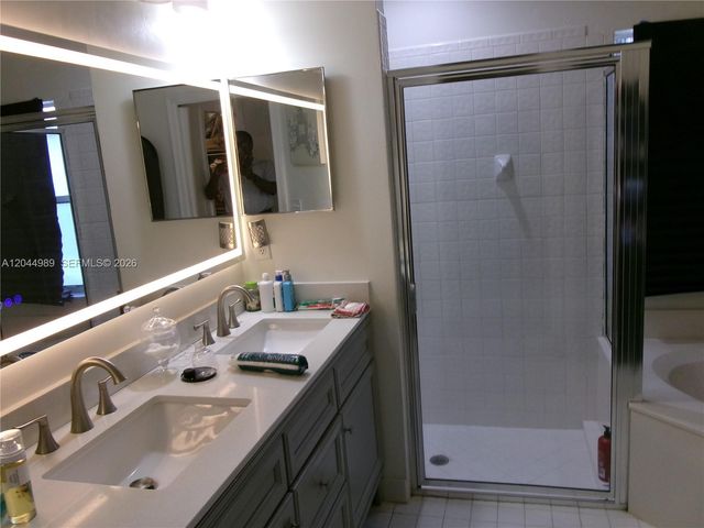 1971 Oak Berry Cir, Wellington, FL 33414