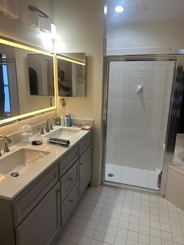 1971 Oak Berry Cir, Wellington, FL 33414