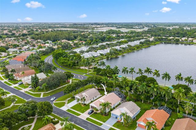 1971 Oak Berry Cir, Wellington, FL 33414