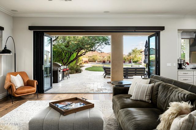 19621 N 96th Place, Scottsdale, AZ 85255