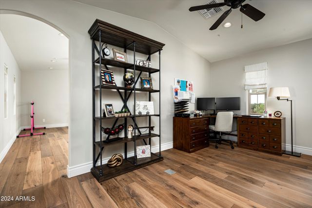 19621 N 96th Place, Scottsdale, AZ 85255