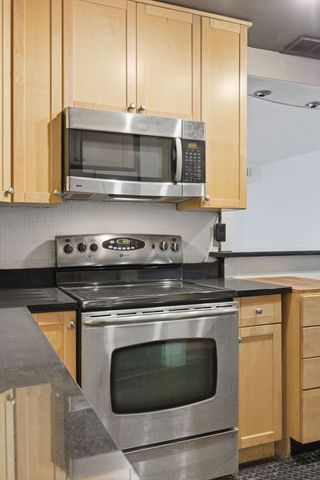 3415 West End Ave Apt 1012, Nashville, TN 37203